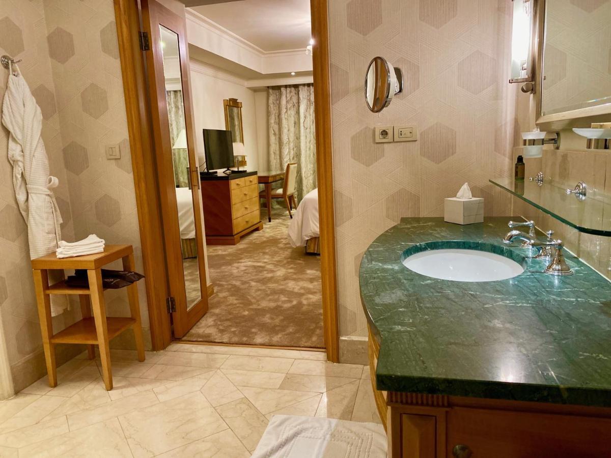 Chez Haytham At Four Seasons Nile Plaza Residential Suite Cairo Exterior foto